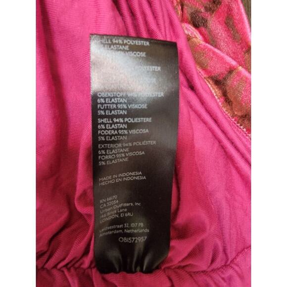 Anthropologie Mini Skirt Size Medium Ruched Velvet Floral Pink Pull On - Picture 8 of 9